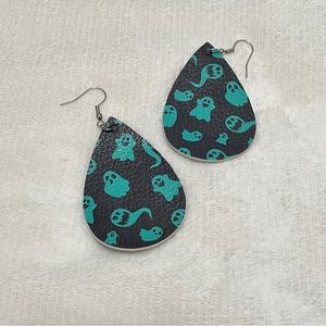 Glow in the Dark Halloween Ghost Leather Style Teardrop Earrings NEW
